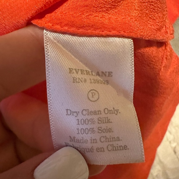 Everlane The Clean Silk Short Sleeve Button Down - Picture 8 of 8